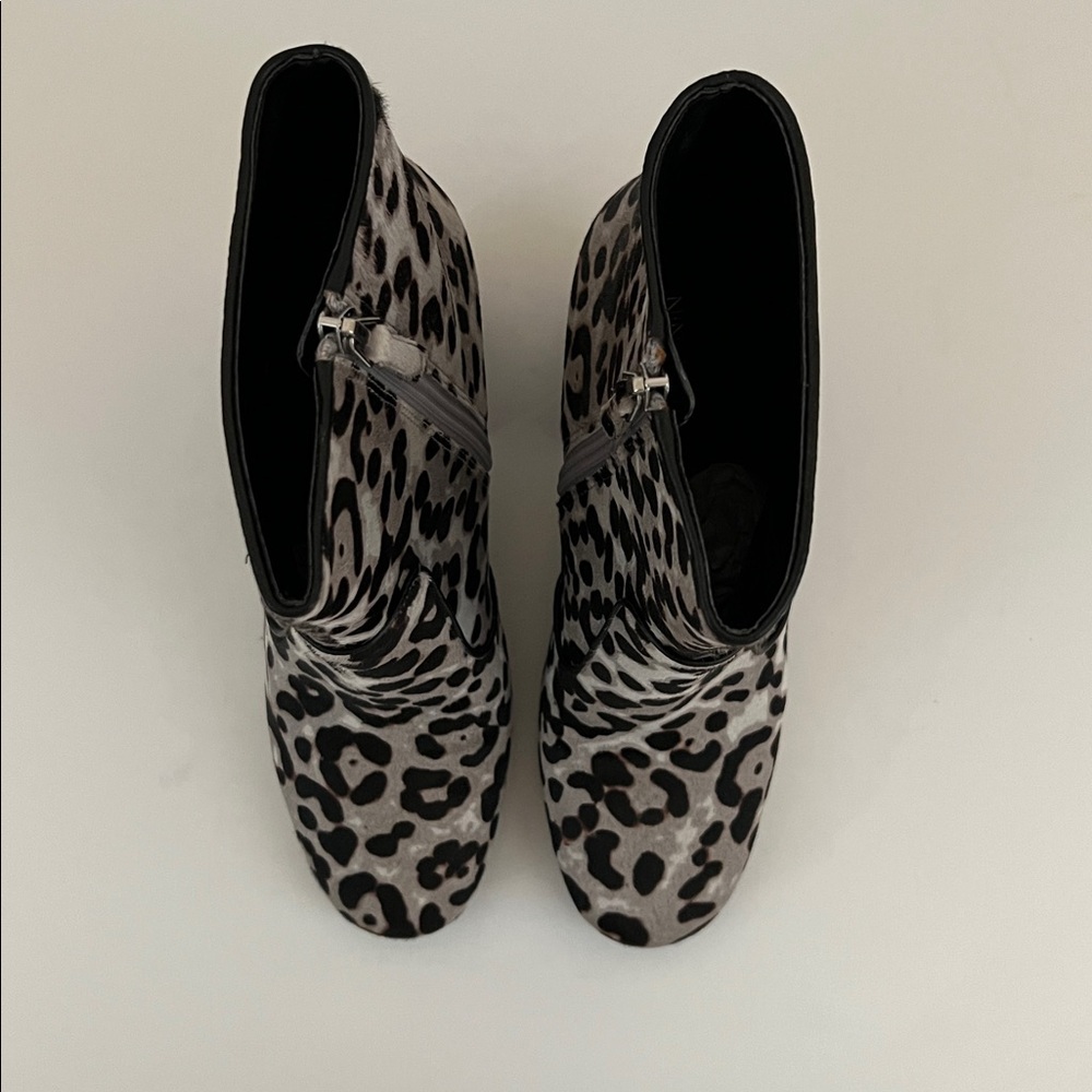 Nine West Jilene Black/Grey Leopard Print Boots Size 10 - Picture 7 of 9